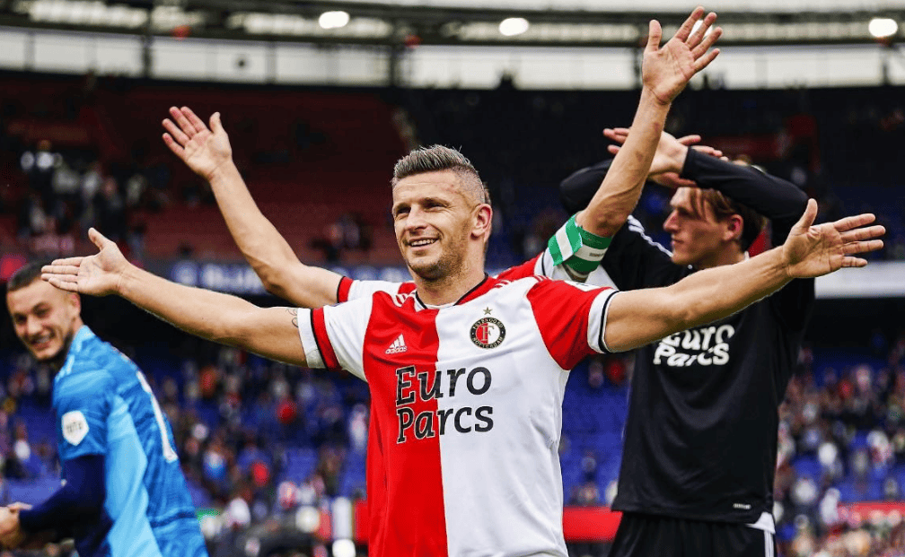 HTH体育赛事包含法兰克福训练开放日，赛前内部沟通引欢呼，荷甲在即，年轻球员得到机会的词条